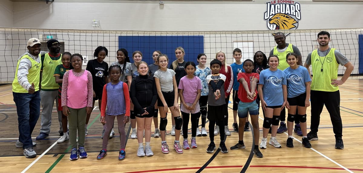 Volleyball children group at Le Sommet